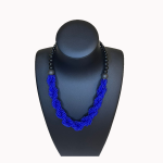Élégant Collier en Perles Entrelacées